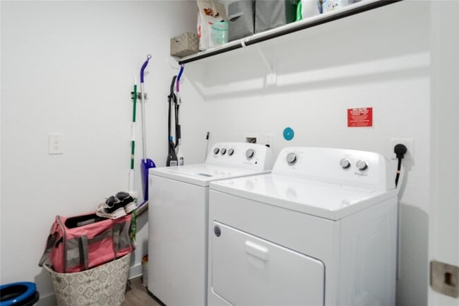 Building Photo - 31714 Brandon Ml Trl