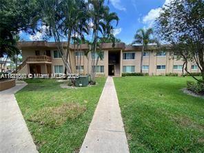 Building Photo - 2511 NW 39th Terrace