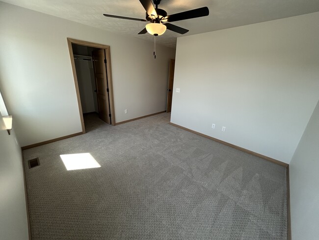 Building Photo - 6103 S Alki Pl