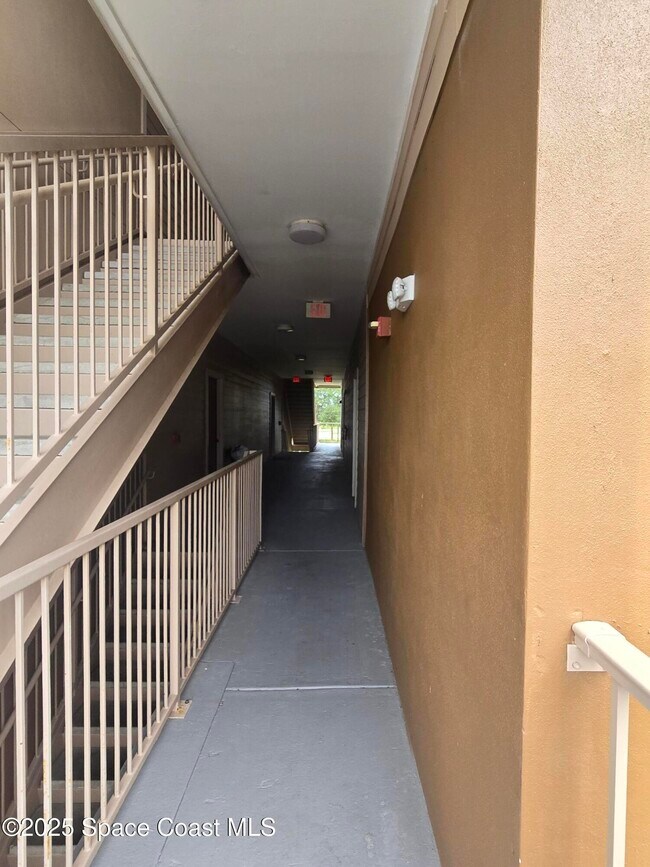 Building Photo - 6470 Borasco Dr