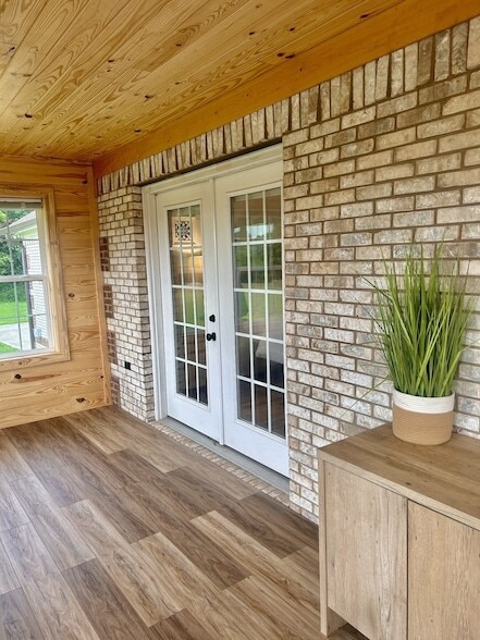 Building Photo - 1059 S Cross Bridges Rd