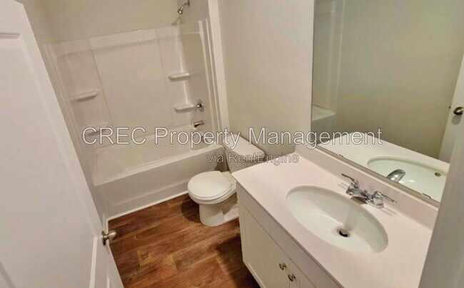 Building Photo - 817 Lilyford Ln