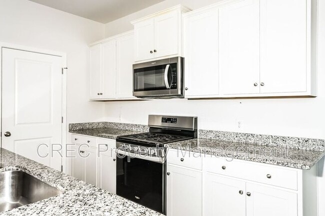 Building Photo - 928 Woodside Creek Ln