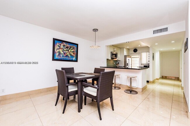 Building Photo - 2081 S Ocean Dr