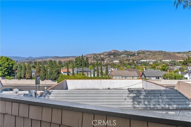 Building Photo - 33532 Valley View Ct