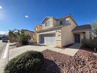 Building Photo - Gorgeous 3bed / 2.5bath home in the Silverstone Ranch community!