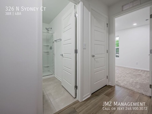 Building Photo - 326 N Sydney Ct