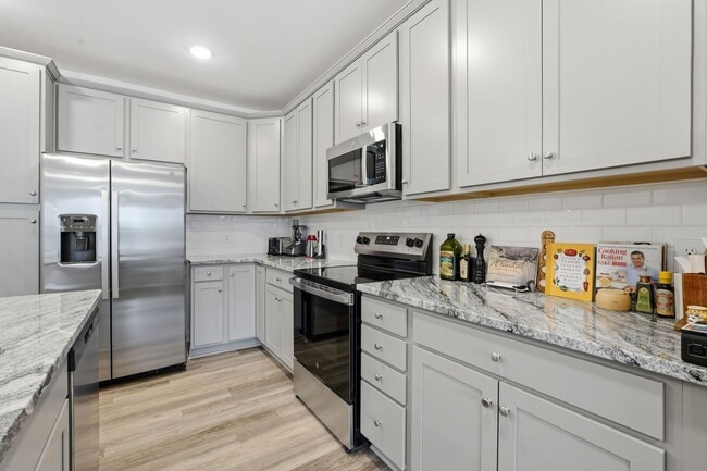 Building Photo - 21950 Garganey Ter