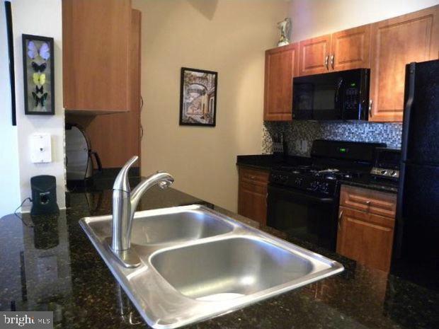 Building Photo - 12954 Centre Park Cir