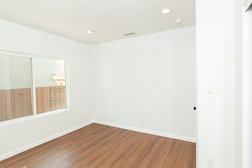 Room 2 - 940 S Bernal Ave