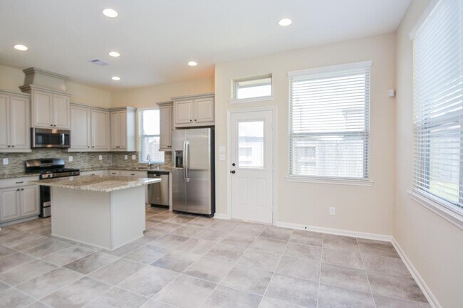 Building Photo - 12239 Stellano Ln