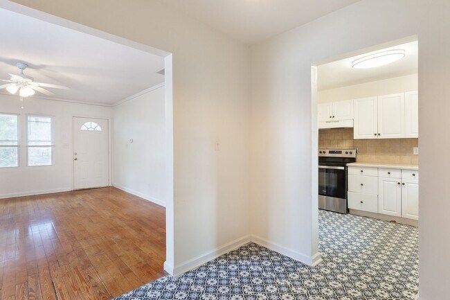 Building Photo - Spacious 3bd/2ba w/ Large Backyard & Close to ATL Beltline!