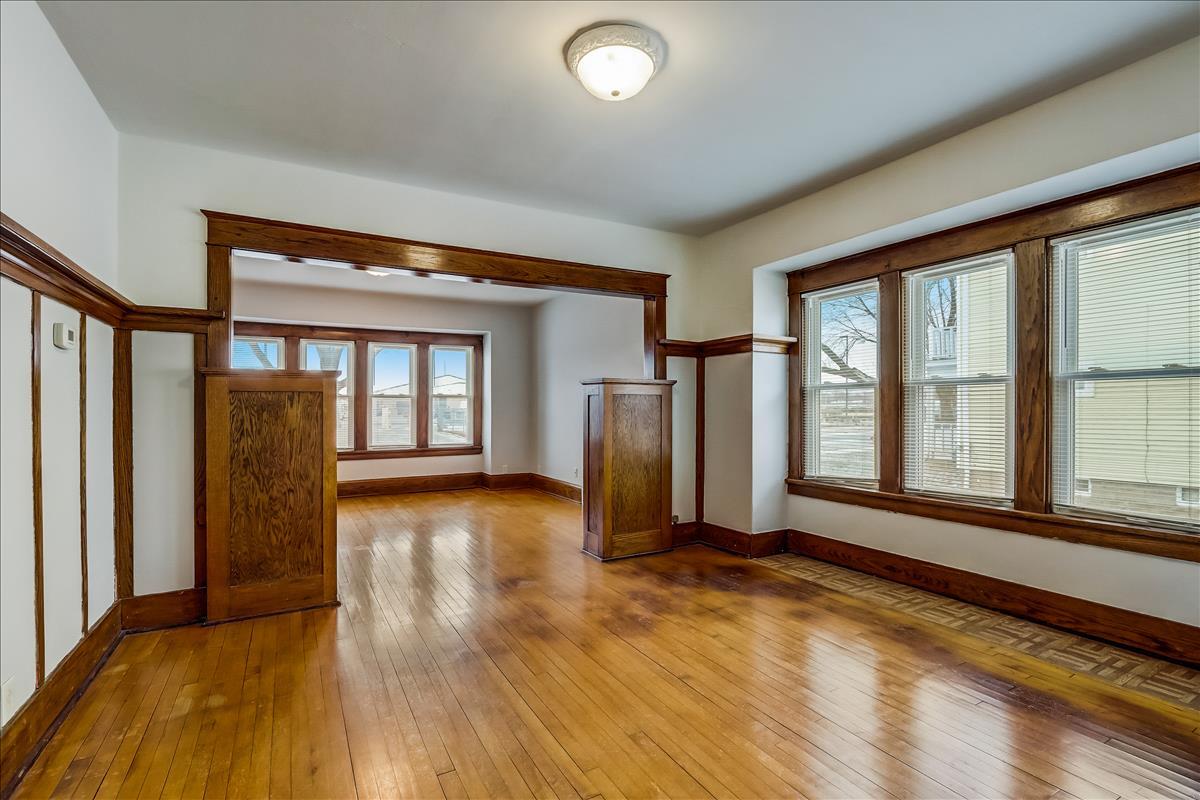 Dining Room - 1703 W Custer Ave