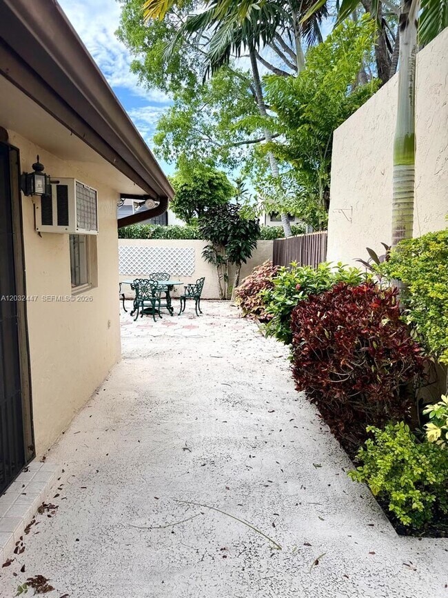Building Photo - 9119 SW 129th Ln