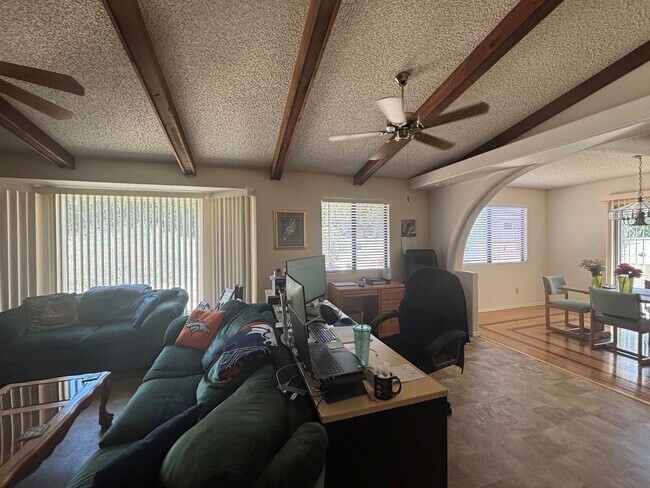 Building Photo - Lovely Long Term Unfurnished Home in 45+ Active Adult Resort Community of Leisure World