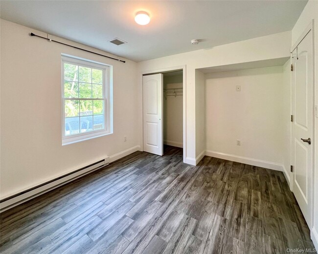 Building Photo - 16 Albano Rdg