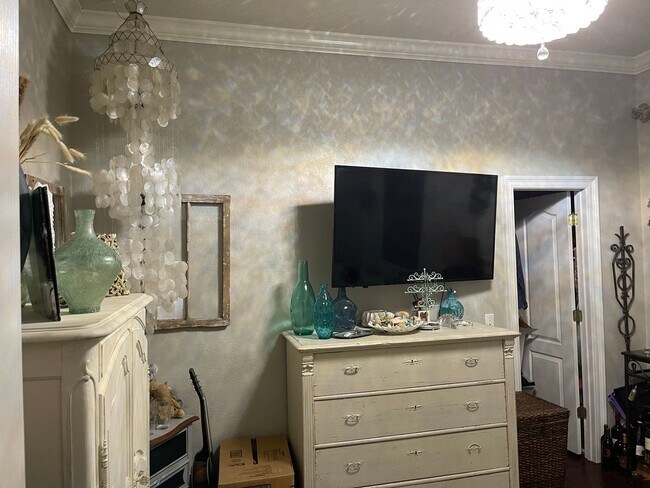 Building Photo - Live Exceptionally in an Elegant 4-Bedroom...
