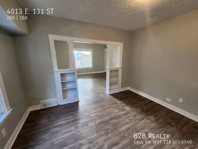 Building Photo - 4013 E. 131 ST-