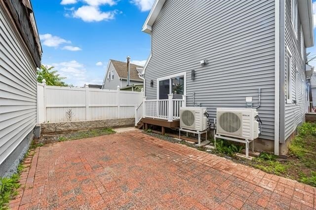 Building Photo - 1 Sisson Ct