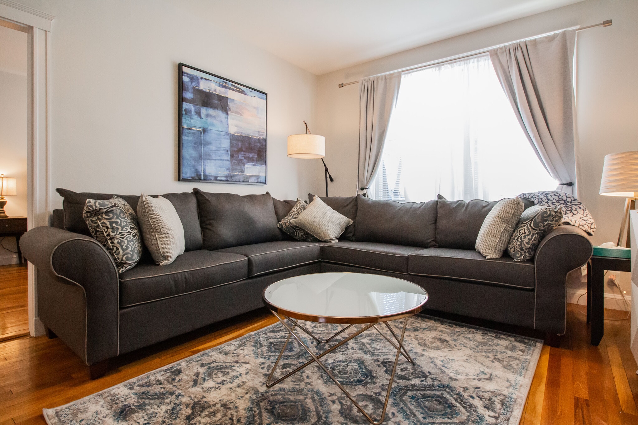 Building Photo - 186 Kent St