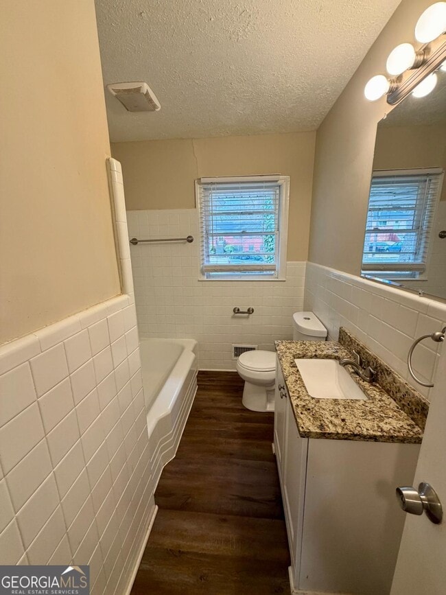 Building Photo - 3006 Remington St