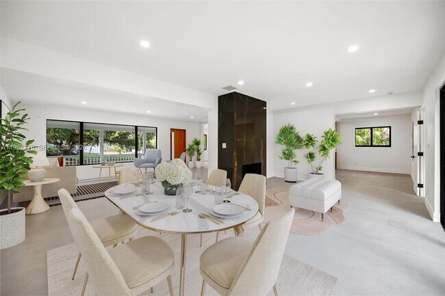 Building Photo - 235 NE 91st St