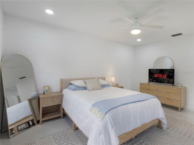 Building Photo - 5157 Floria Way