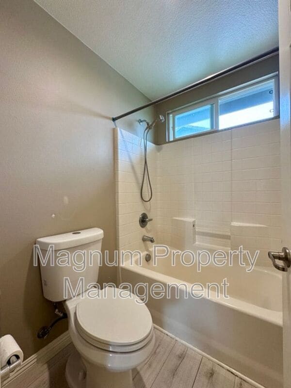 Building Photo - 35889 Wolverine Ln