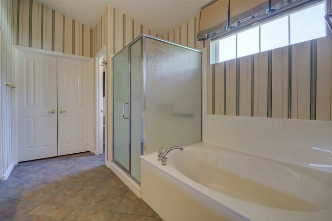 Building Photo - 2 Bedroom plus an office, 2 Bath home in The Cottages at Prescott Lakes!