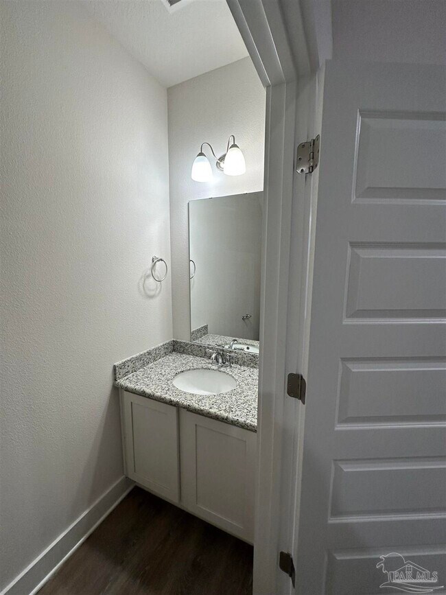 Building Photo - 1542 Iroquois Ct