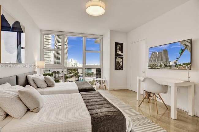 Building Photo - 400 Alton Rd