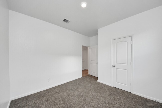 Building Photo - 25469 Black Spruce Dr