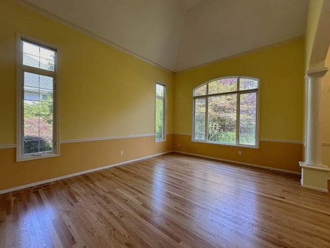 Building Photo - Luxury living in Gig Harbor!