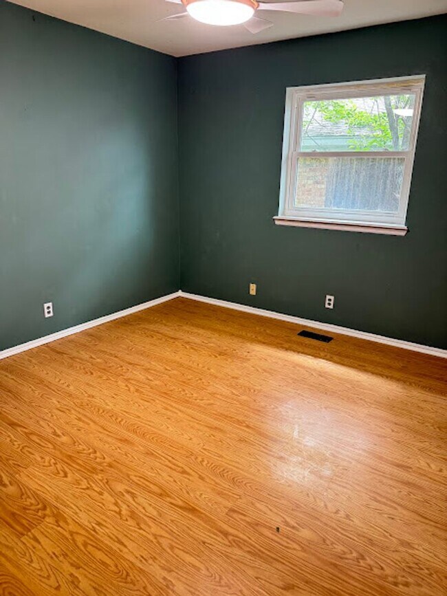 Building Photo - Charming 3-Bedroom, 2-Bath Home for Rent in Edmond – Prime Location!