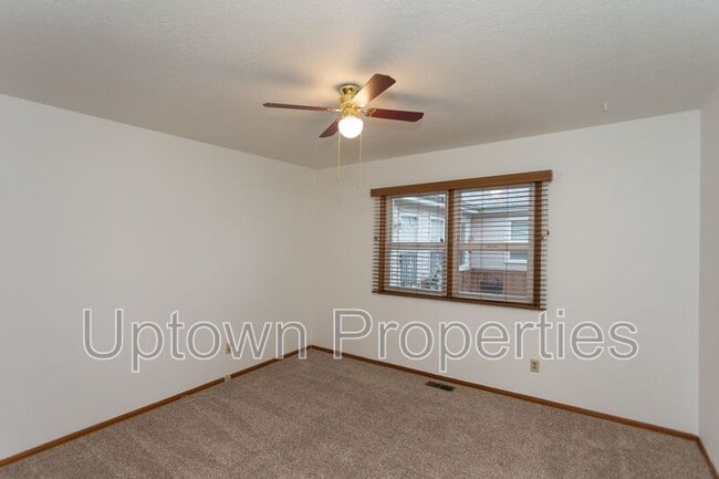 Building Photo - 7207 N Reno Ave