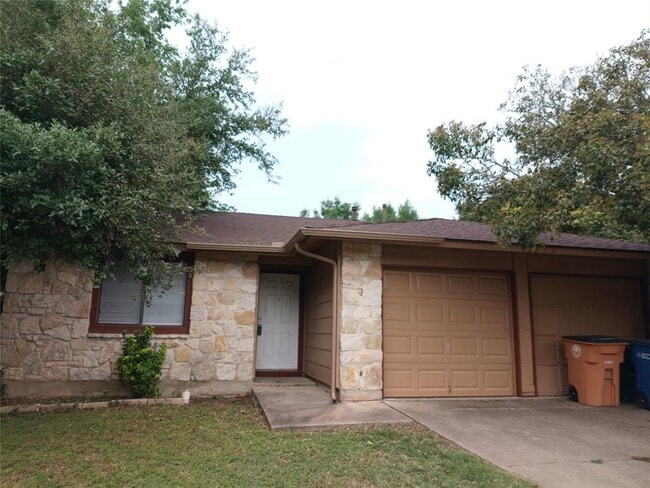 Building Photo - 2672 Piping Rock Trail