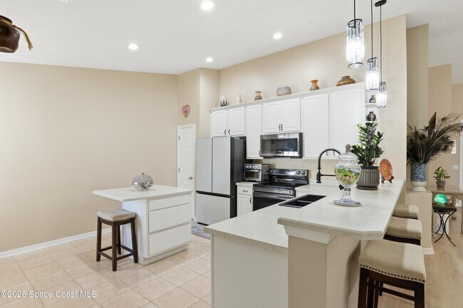 Building Photo - 700 Trotter Ln