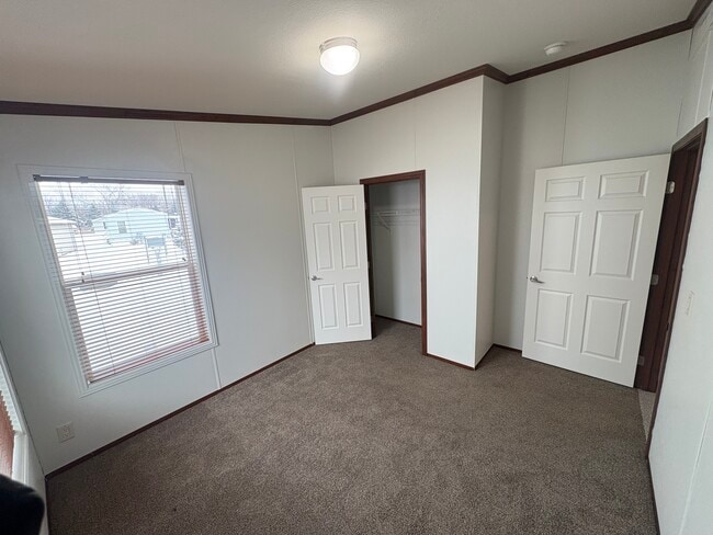 Building Photo - 1603 Summer Park Dr