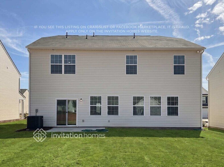 Building Photo - 2046 Morning Gold Dr