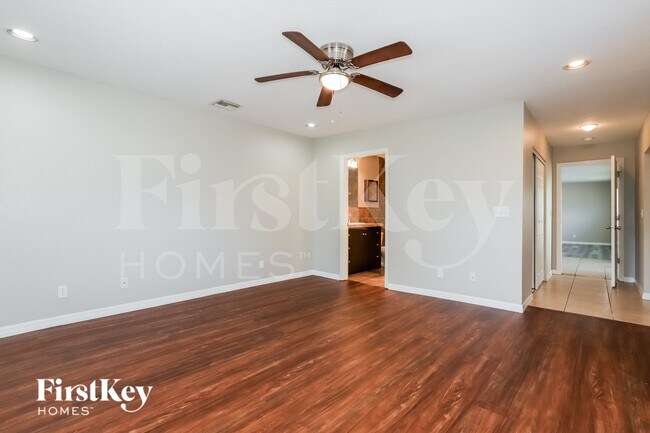 Building Photo - 11525 59th Terrace