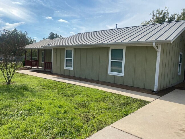 Building Photo - 601 N Bastrop St