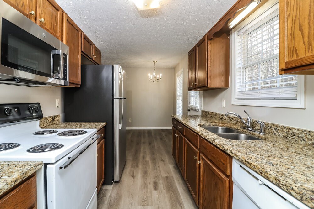 Building Photo - 334 Orchard Dr