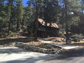 Building Photo - 2012 Symonds Dr