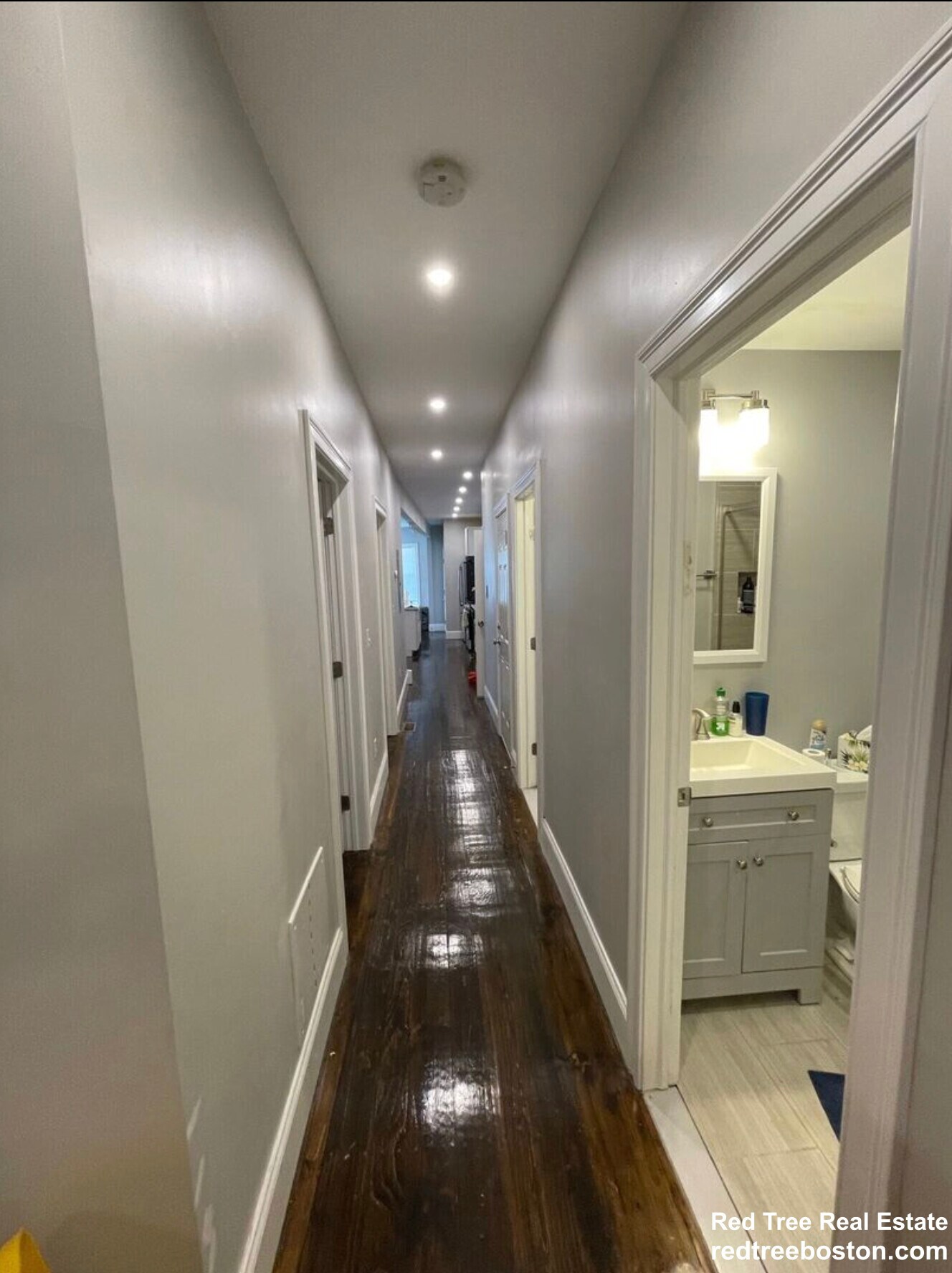 Building Photo - 91 Hillside St