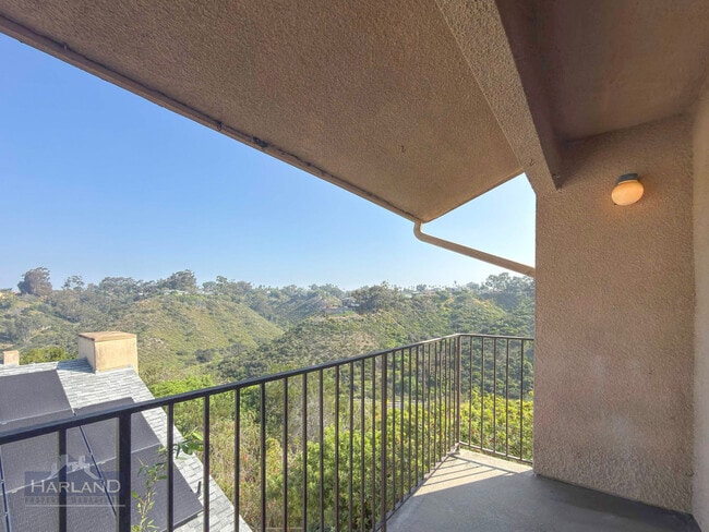 Building Photo - 4264 Sixth Avenue - 1-