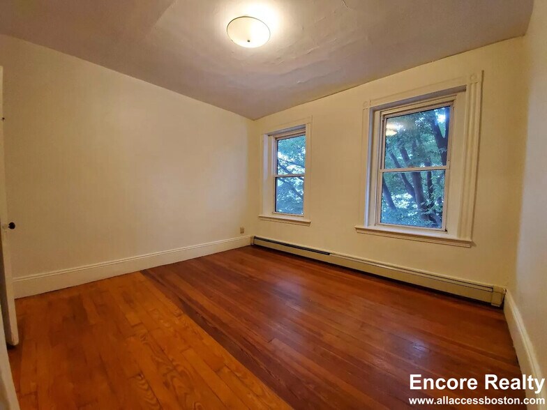 Building Photo - 9 Fulkerson St