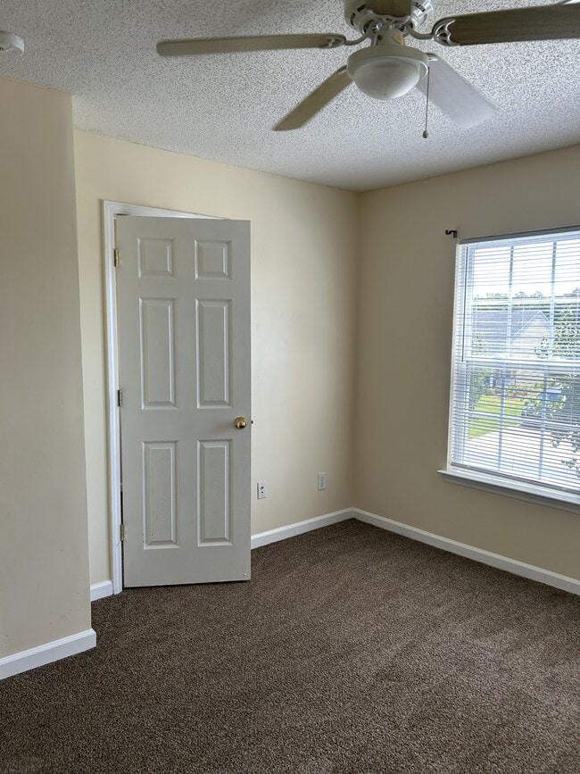 Building Photo - 178 Tibton Cir