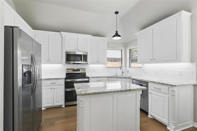 Building Photo - 120 Castle Pines Dr