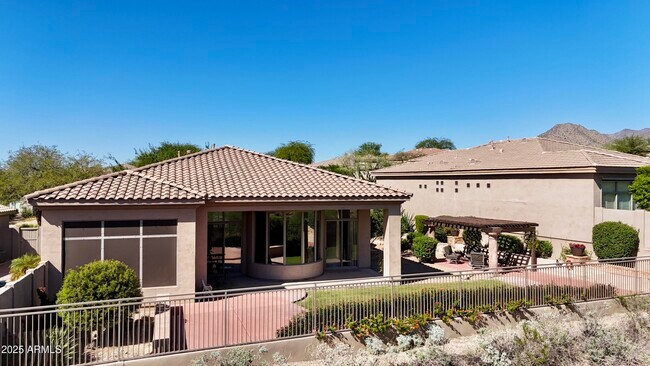 Building Photo - 10637 E Blanche Dr