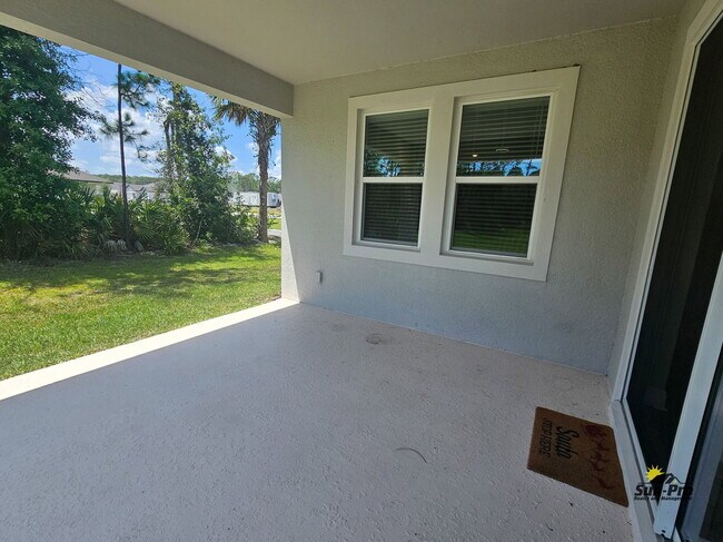 Building Photo - 379 Birkdale Dr